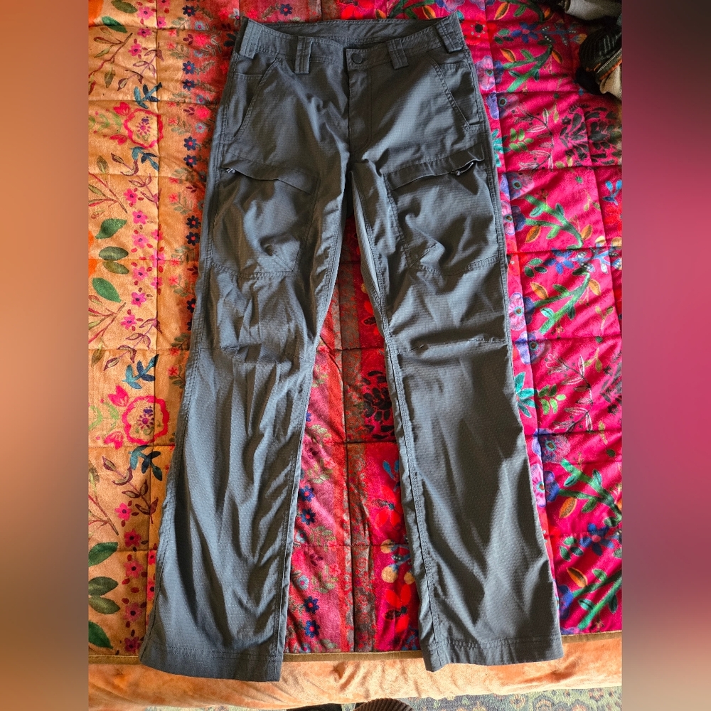 Duluth Trading Co. - Men's Gray Cargo Pants 32x32